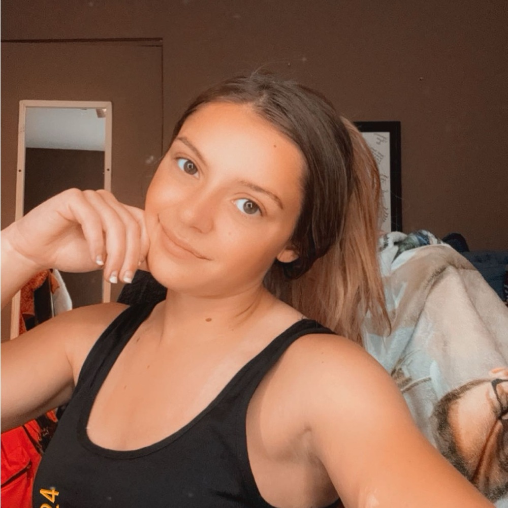 Meet your Posher, Kaila